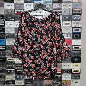 Floral flowy sleeve top